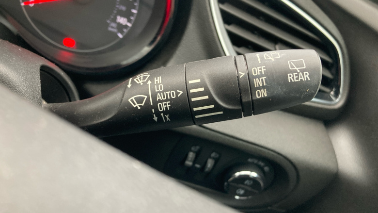 Vauxhall Grandland X 1.2 Turbo SE 5dr Petrol Hatchback